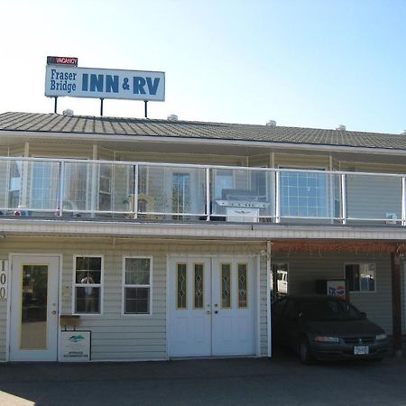 Fraser Bridge Inn And Rv Park 퀘스넬 외부 사진